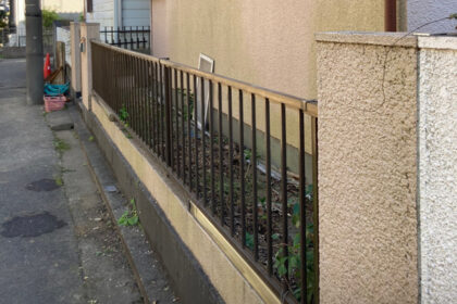 伐採・草刈りの高橋工務店_つくば・道路側の邪魔な雑木、草の撤去（作業後）